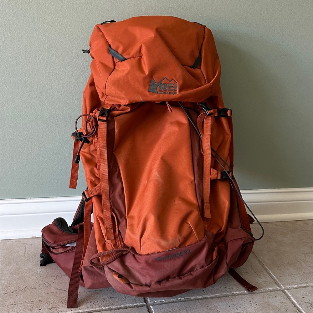 Rei Traverse 32